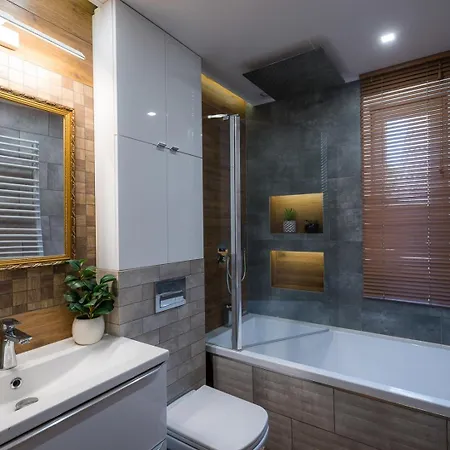 Apartment Vacationclub - Konstytucji 3 Maja 33a 3 *